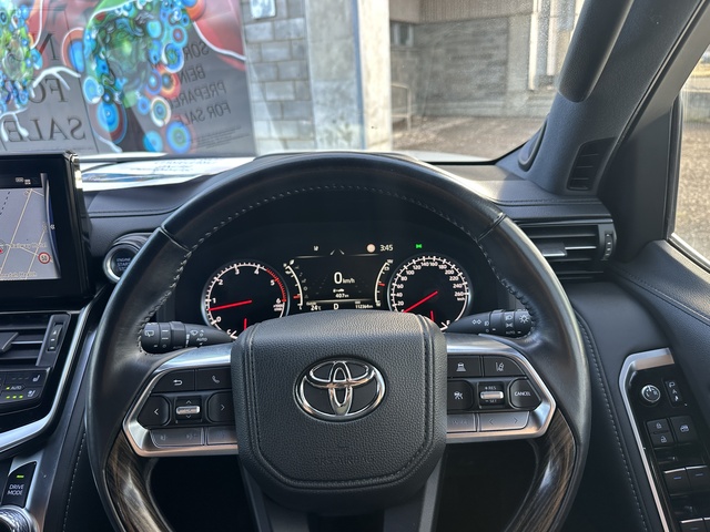 2022 Toyota LandCruiser - Image 5