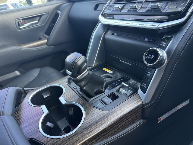 2022 Toyota LandCruiser - Image 7